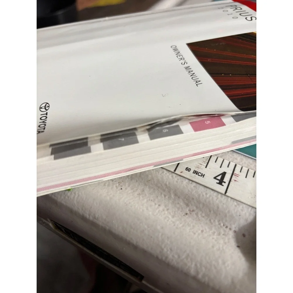 2010 Toyota Prius Owners Manual Set with‎ DVD and Portfolio Case